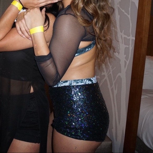 SOLD Entire Festival Outfit - Picture 3 of 8